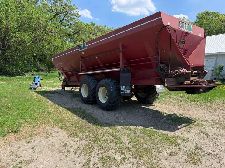 bbi-lime-spreader-image-2