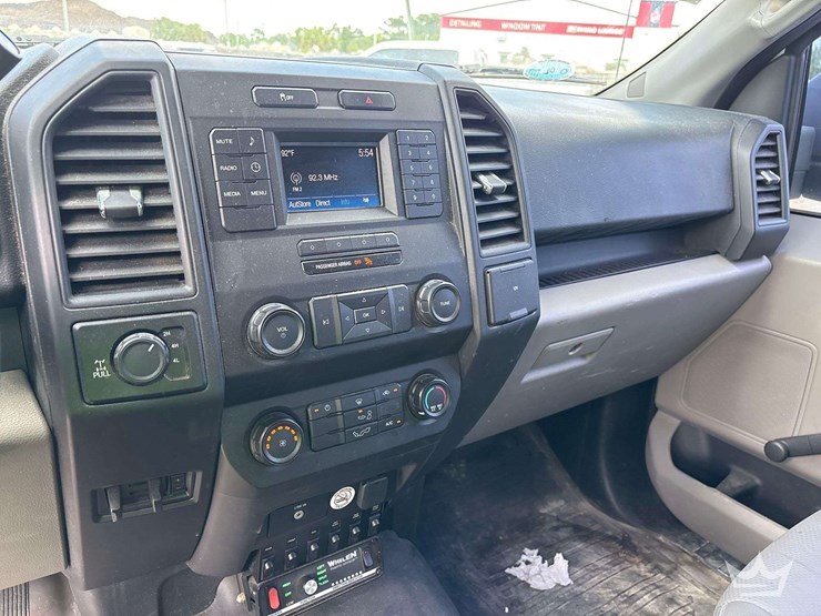 2017-ford-f150-image-17