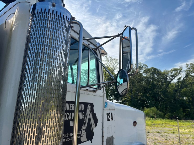 1988-peterbilt-377-image-28