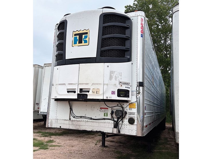 2017-utility-3000r-image-1