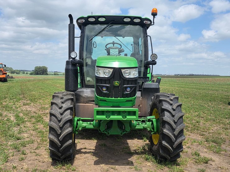 john-deere-6120r-image-9