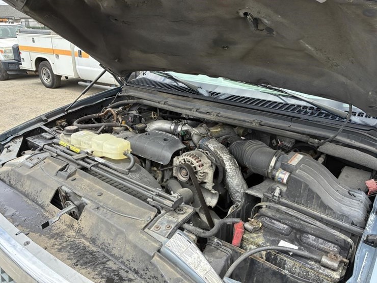 2000-ford-excursion-image-7