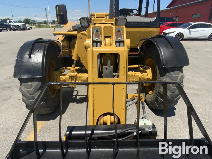2000-caterpillar-th82-image-17