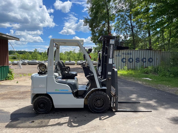 #6068-•-2016-5000lb-unicarriers-lp-forklift---low-hours!-image-6