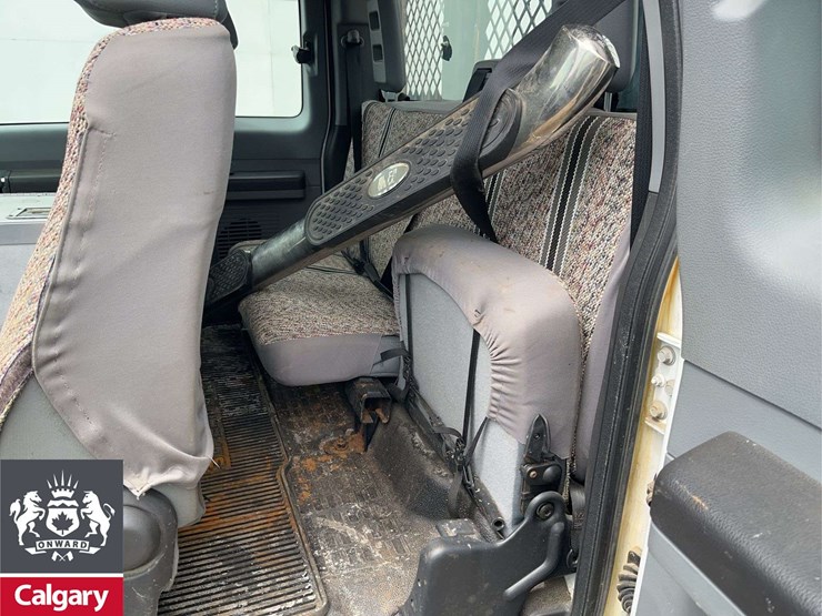 2015-ford-f550-image-18