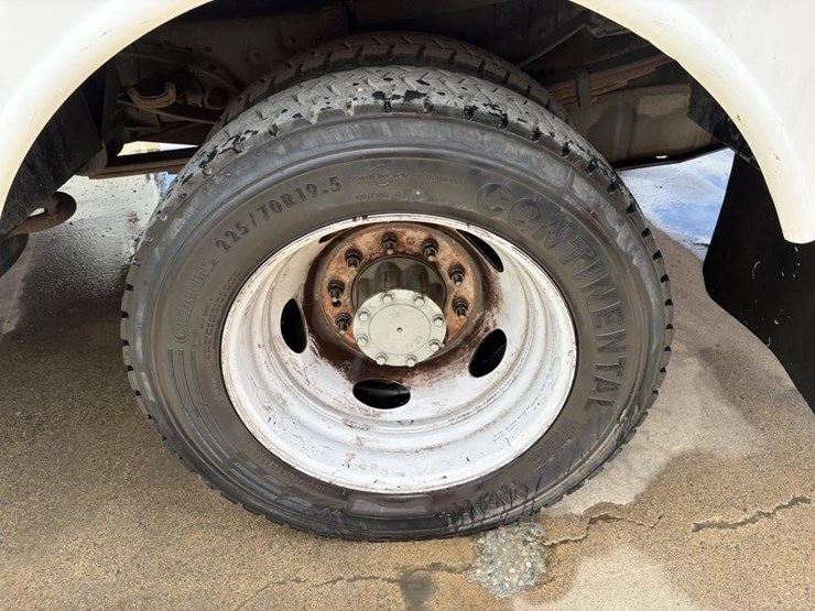 2008-ford-f550-image-5