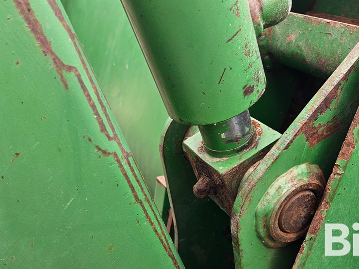 1998-john-deere-6400-image-13
