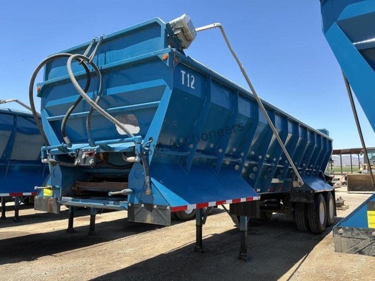 2014-versa-v-bottom-spreader-trailer-image-1