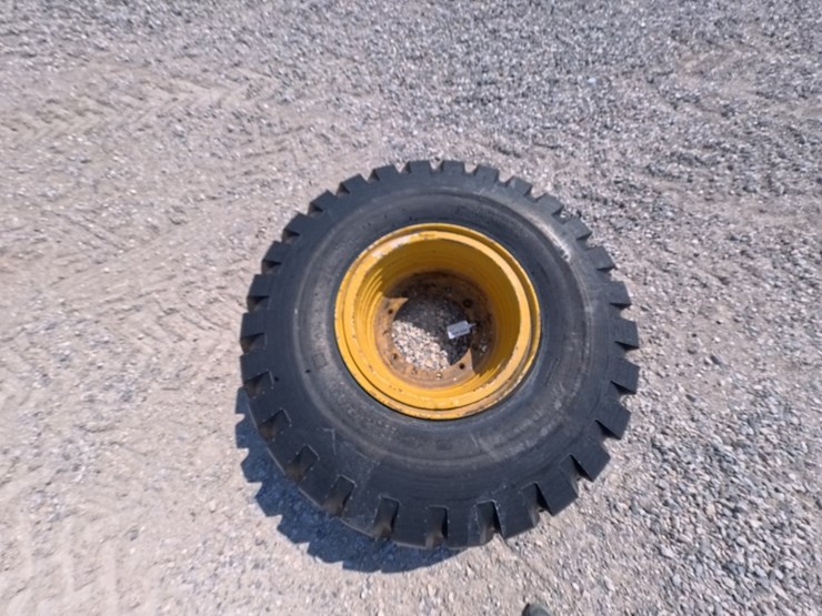 #2050-•-general-tire-(16.00-25/-e-3)-image-2