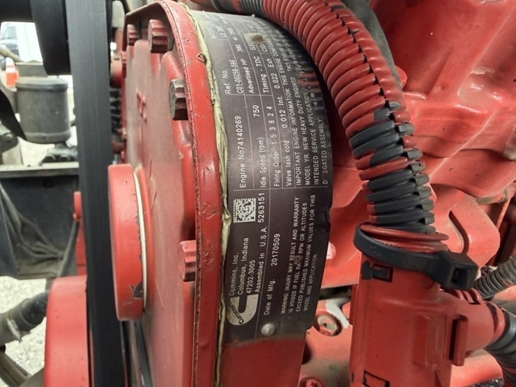 2018-freightliner-114sd-image-14