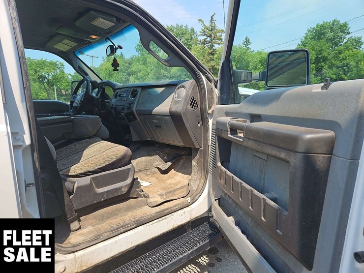 2015-ford-f350-image-25