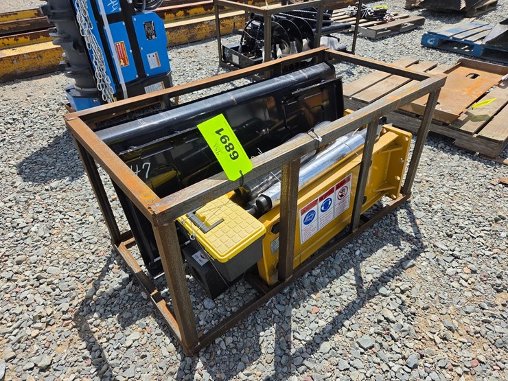 #6891-•-unused-agt-sshh680-skid-steer-breaker-hammer-attachment-image-4