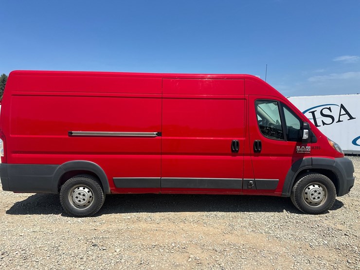2015-dodge-ram-van-image-22