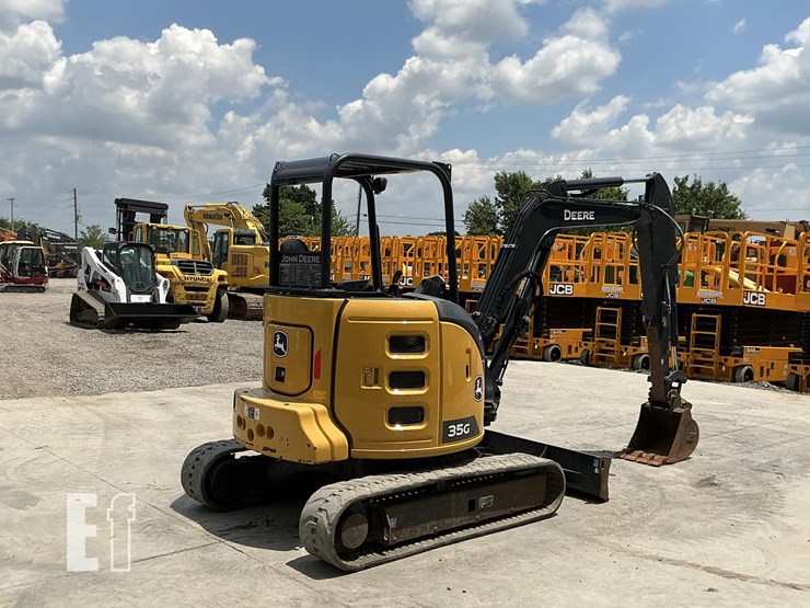 2022-deere-35g-image-4