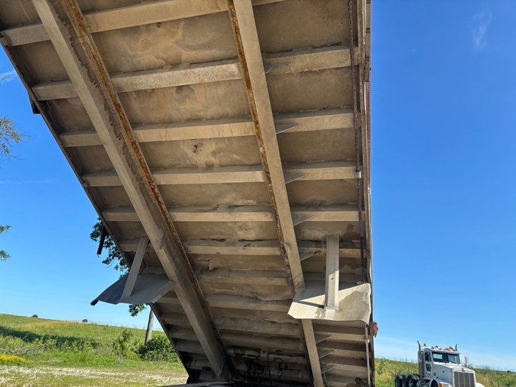 #2216-•-1978-montone-28'-end-dump-semi-trailer-image-8