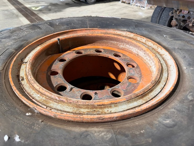 #1478-•-michelin-14.00r20-tires-image-6