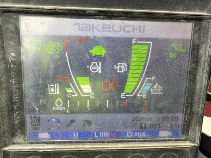 2019-takeuchi-tl12-image-19