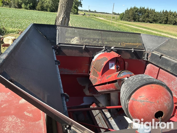 1989-case-ih-1660-image-14