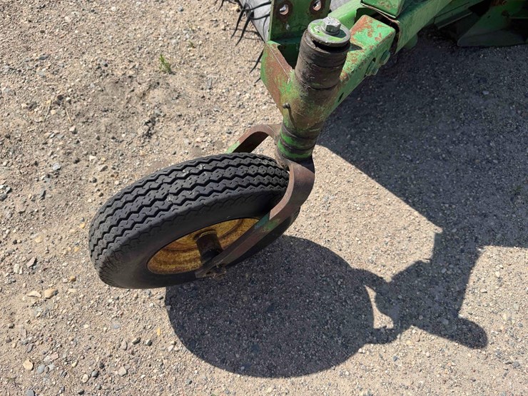 john-deere-pickup-header-image-11