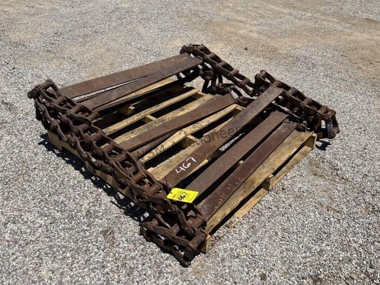 pallet-of-slate-bars-for-v-bottom-spreader-image-1