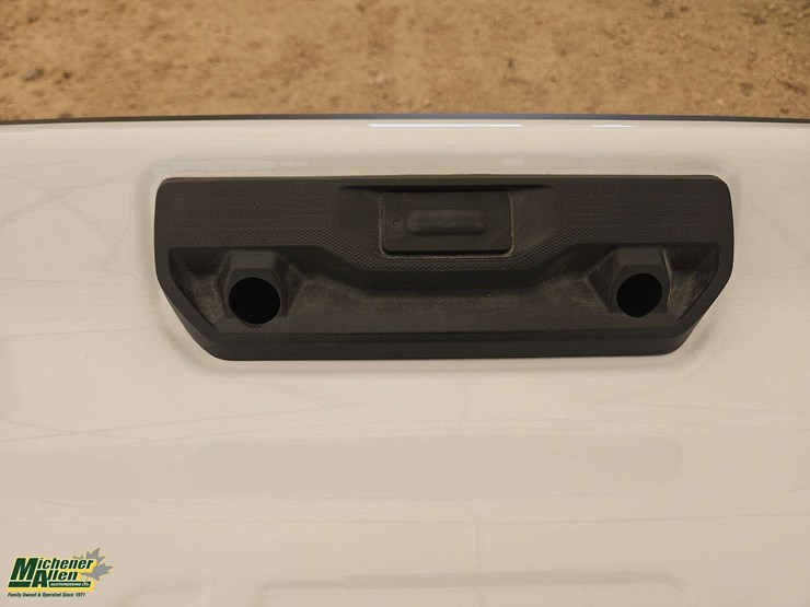 chevrolet-tailgate-4th-generation-image-5