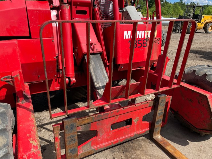 #6052-•-manitou-piggyback-forklift-image-10