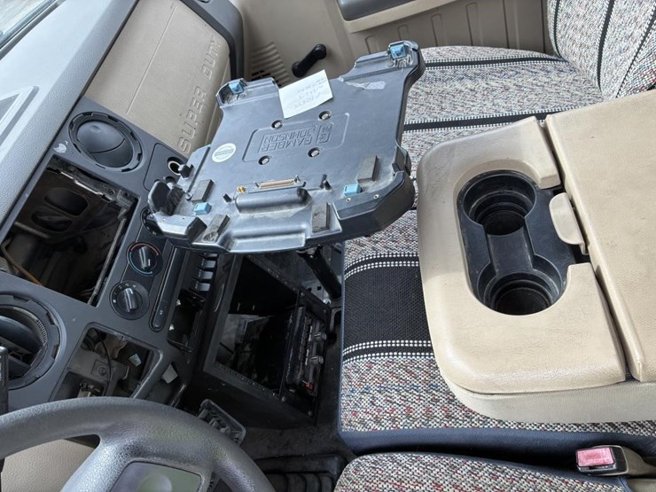 2010-ford-f350-image-17