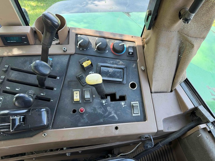 john-deere-7810-image-29
