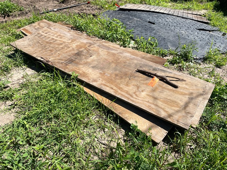 #7125-•-assorted-scrap-lumber-and-plywood-image-3