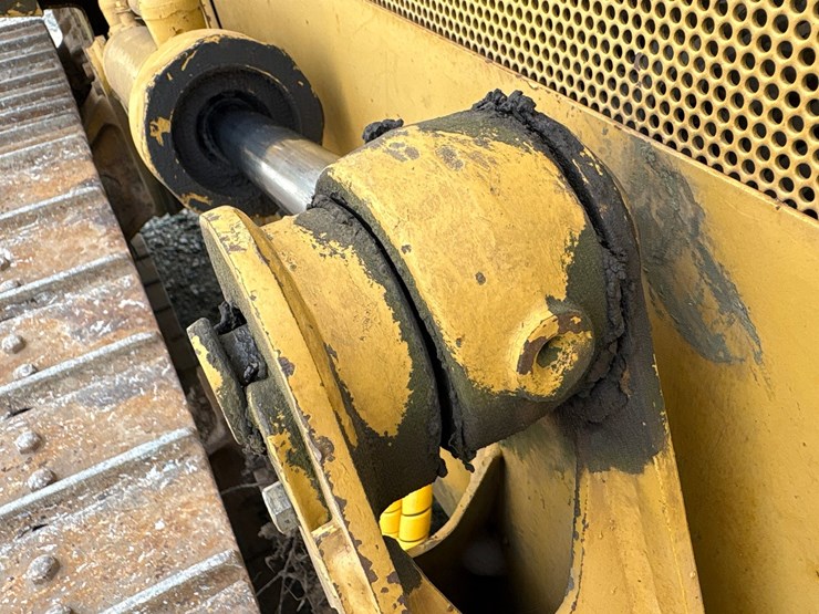 caterpillar-d3c-xl-image-19