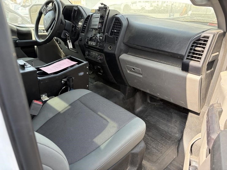 2018-ford-f150-image-16