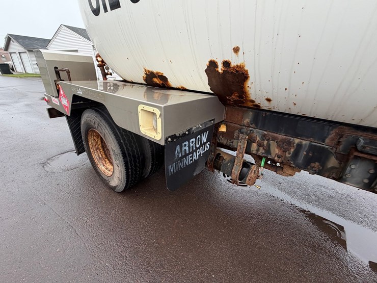 #1797-•-1996-freightliner-m2-lp-truck-image-24