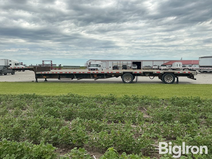 2013-great-dane-trailer-image-8