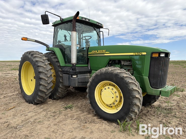 2001-john-deere-8410-image-3