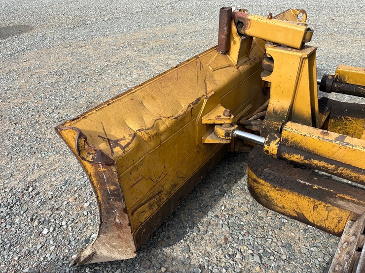 caterpillar-d3c-xl-image-34