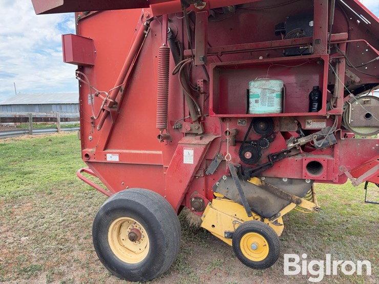 2004-new-holland-br780-image-20