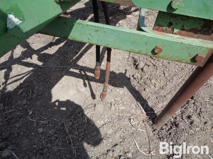 john-deere-2500-image-11