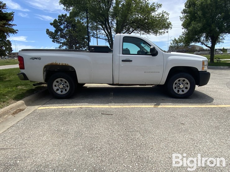 2013-chevrolet-silverado-1500-image-4