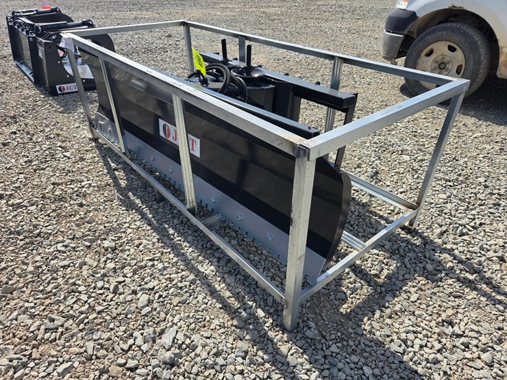 #6840-•-approx.-85"-unused-jct-skid-steer-dozer-blade-attachment-image-1