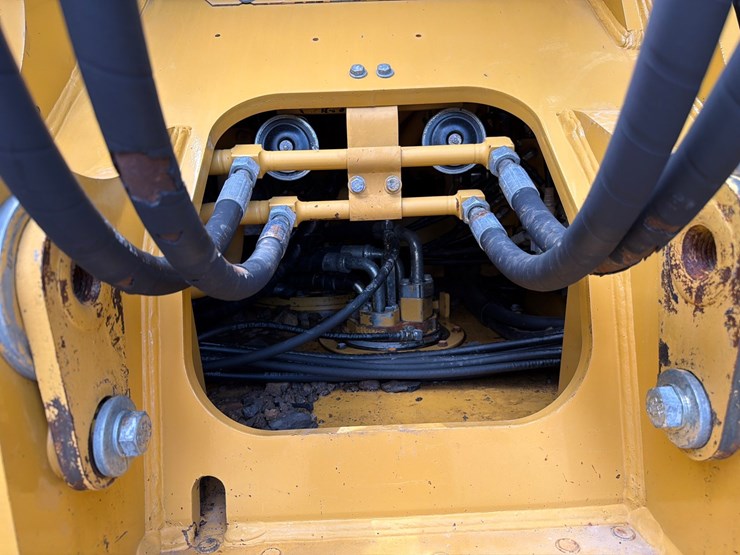 caterpillar-328d-lcr-image-24