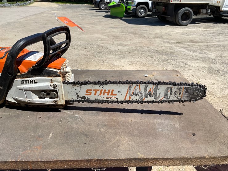 #7186-•-stihl-msa-300-c-electric-chainsaw-image-11