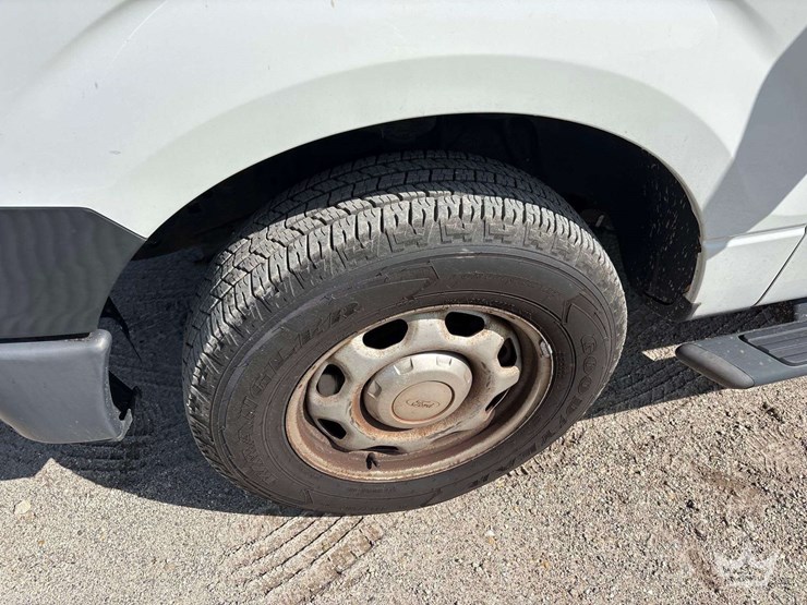 2014-ford-f150-image-25