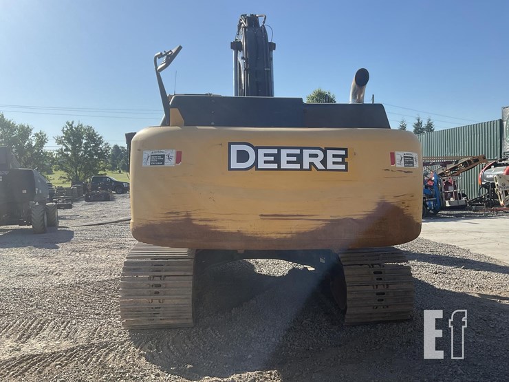 2013-deere-350g-lc-image-3