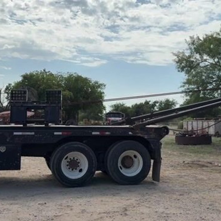 2013 PETERBILT 367