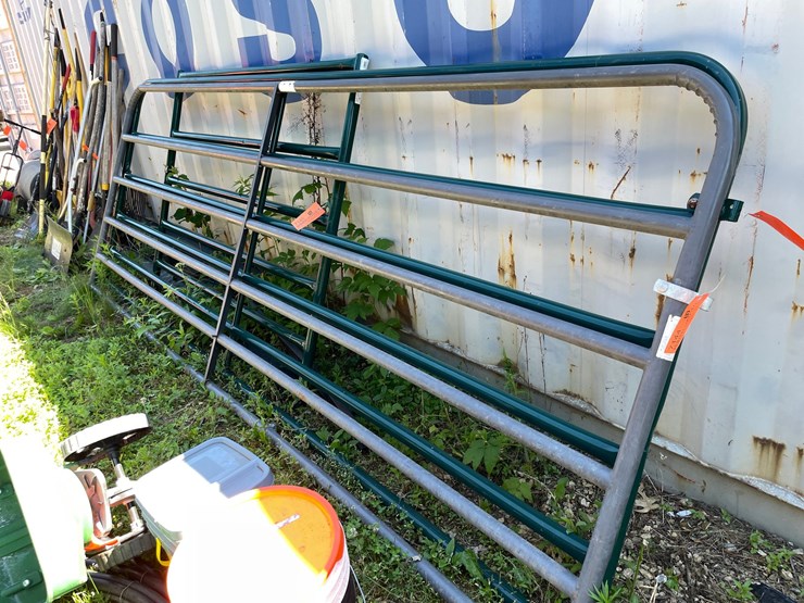 #7144-•-metal-livestock-gate-image-1