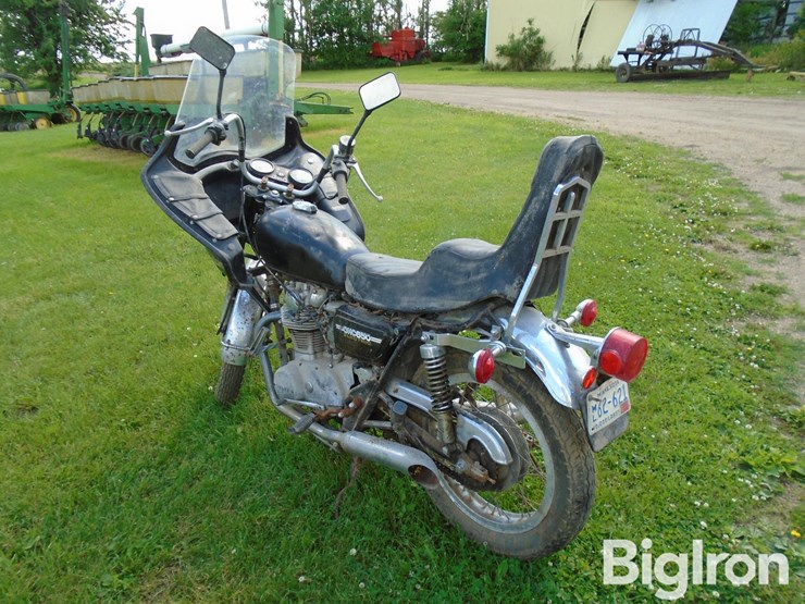 1975-yamaha-650-motorcycle-image-7