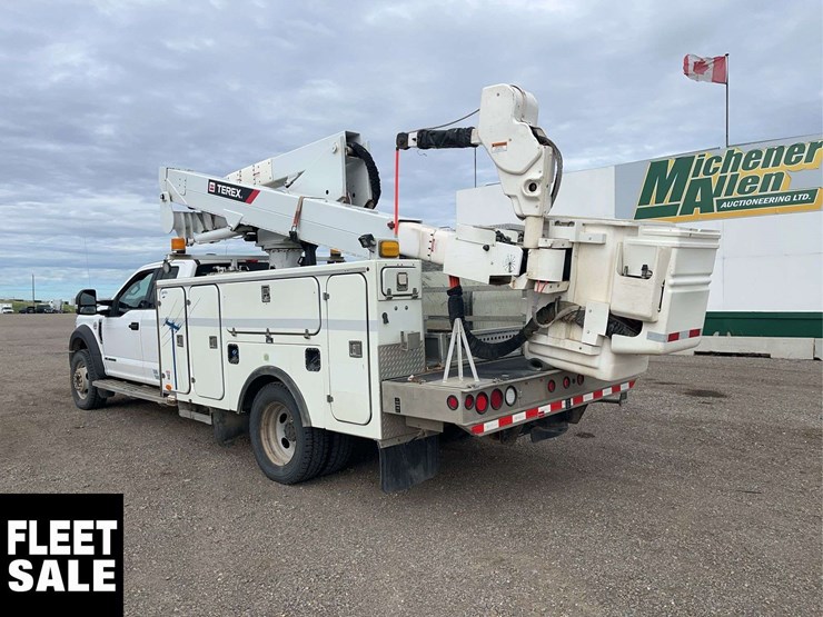 2021-ford-f550-image-3