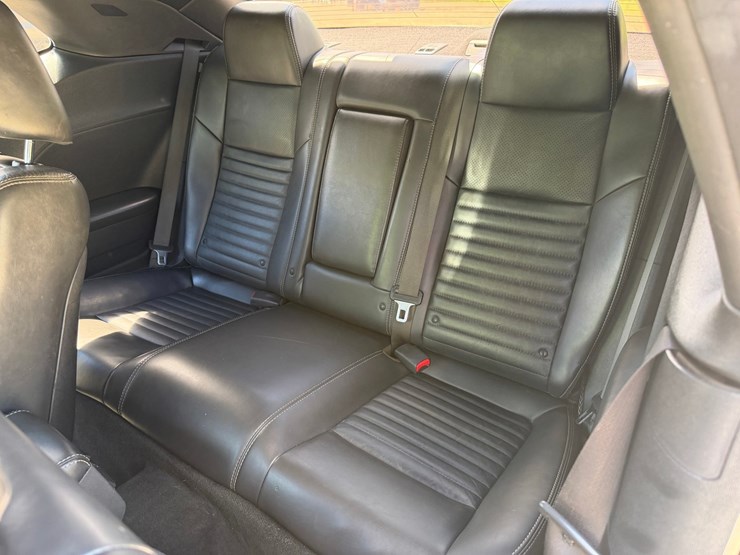 #1465-•-2013-dodge-challenger-sxt-image-40