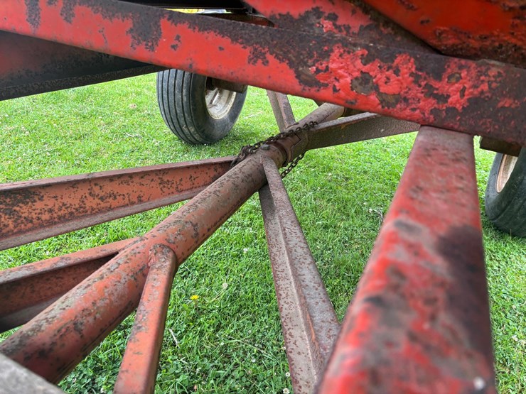 #2222-•-bushnell-gravity-box-wagon-image-14