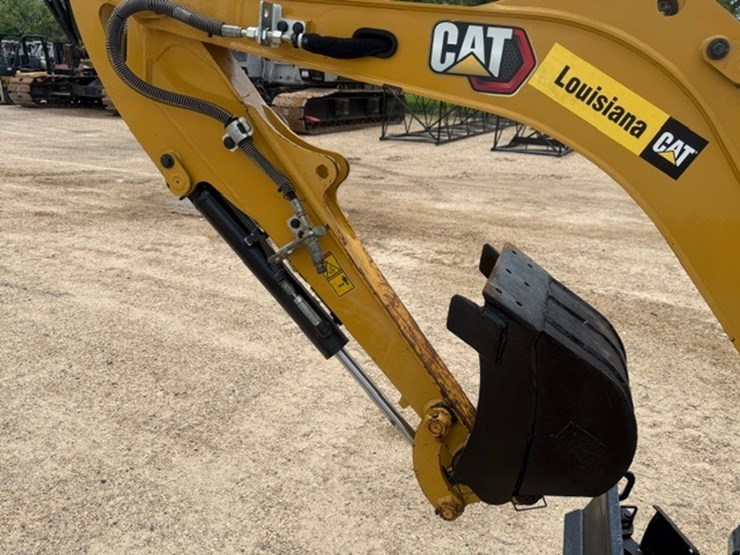 caterpillar-301.8-image-47